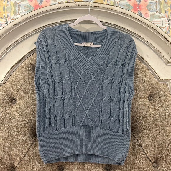 Sincerely Jules sweater vest, Size L - Picture 1 of 3
